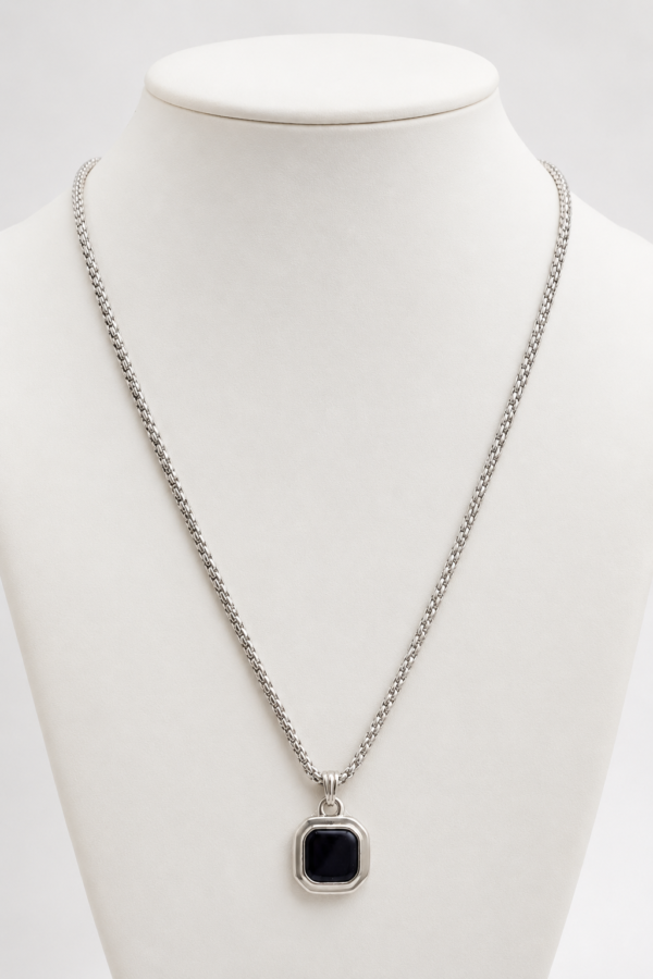 Stylish Black Square Locket Jewellery Designer Silver Finish Locket Necklace Fashion Jewellery