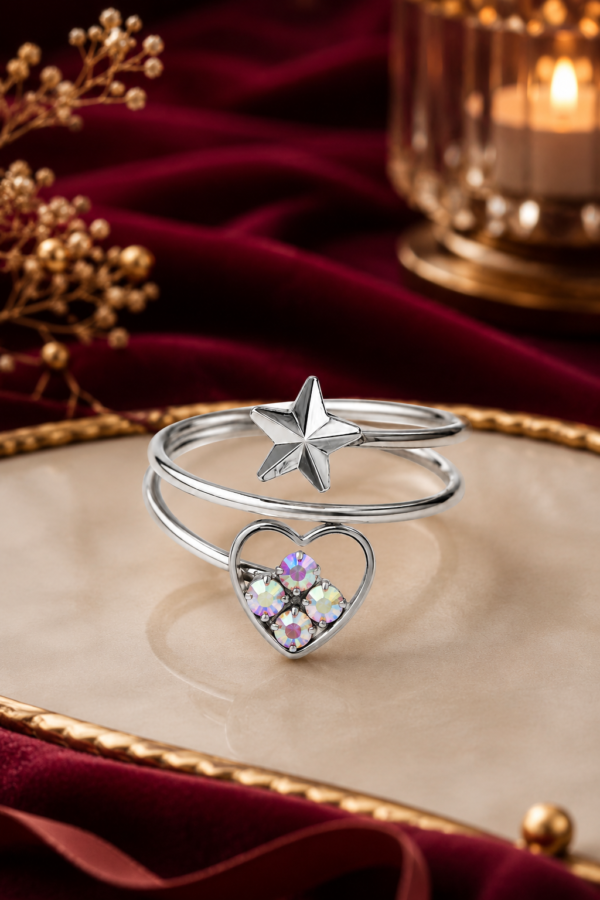 Adjustable silver fashion ring with crystal heart